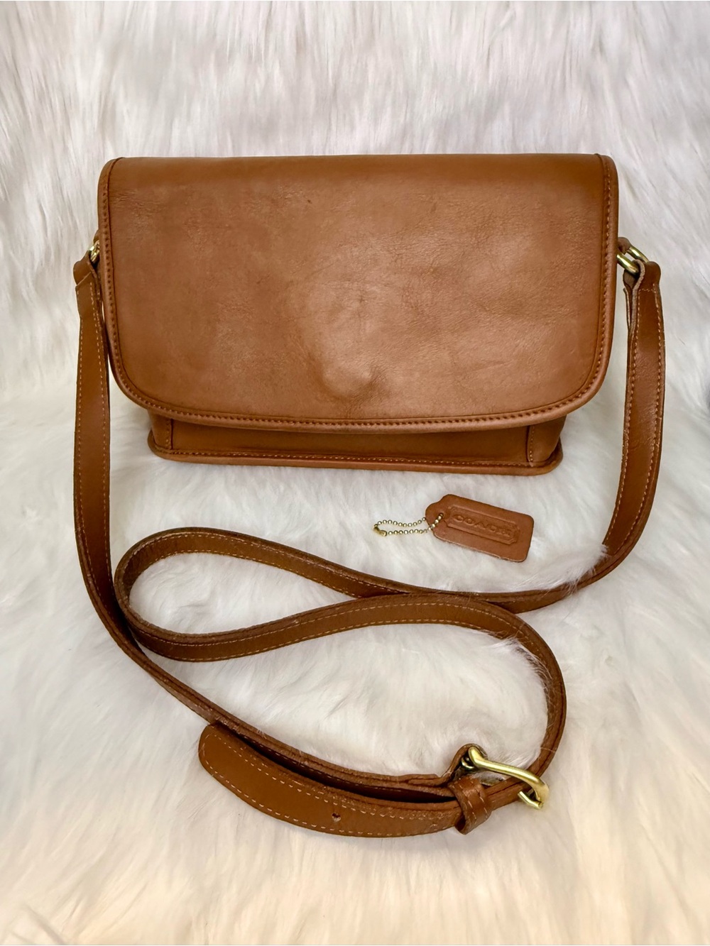 Coach Vintage 9975 Curtis Brown Leather Crossbody Bag with Gold Hardware